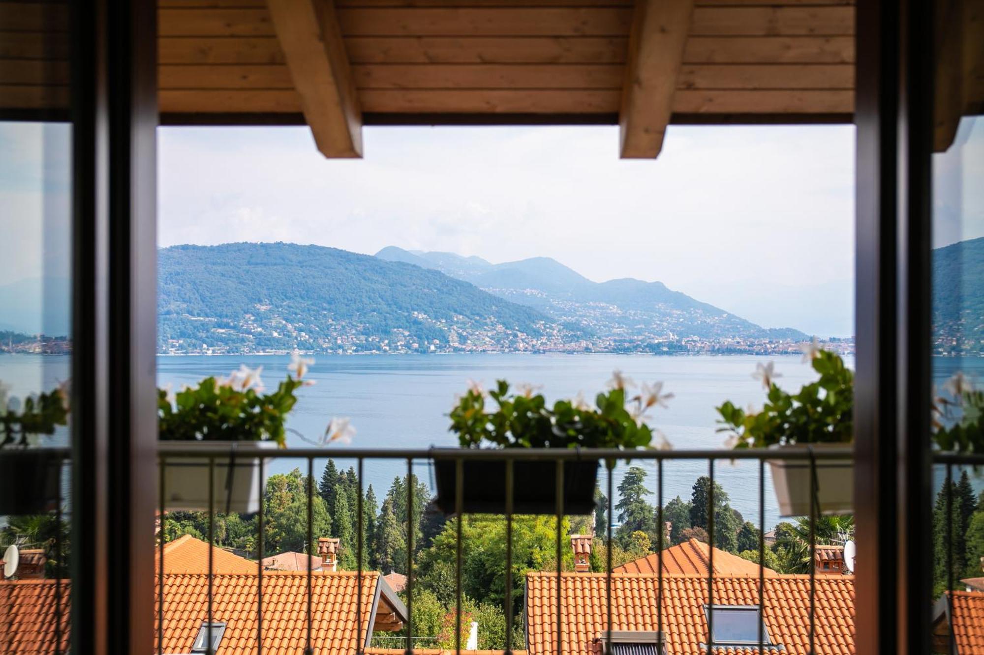 Relax House Baveno Apartment ภายนอก รูปภาพ